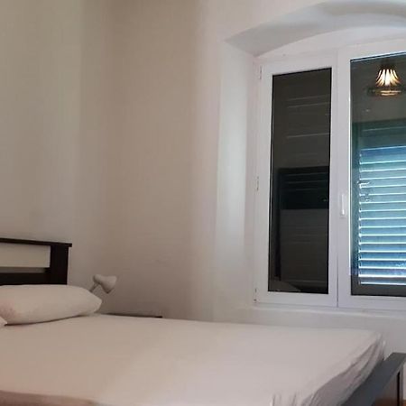 Villa Jelka Apartment Затон Экстерьер фото